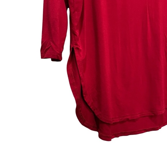 Babaton Aritzia Small 3/4 Sleeve Red Scoop Neck Round Hem Blouse Top B1 - Picture 3 of 6